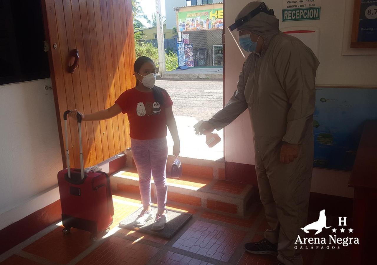 Hostal Arena Negra Puerto Ayora  Exteriér fotografie