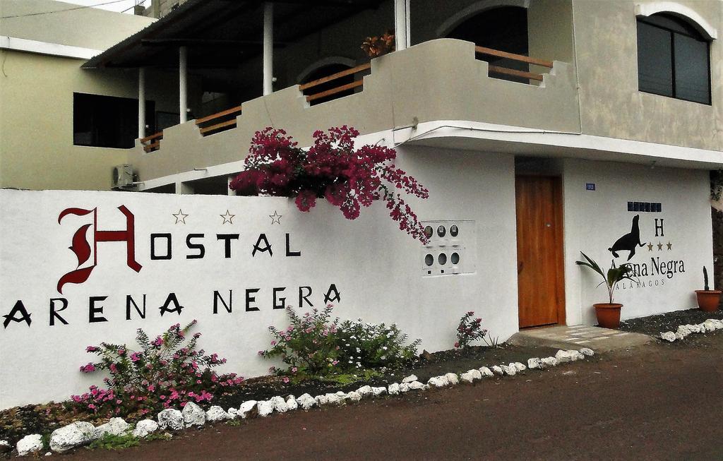 Hostal Arena Negra Puerto Ayora  Exteriér fotografie