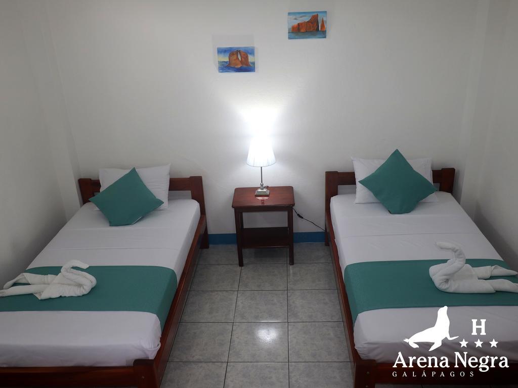 Hostal Arena Negra Puerto Ayora  Exteriér fotografie