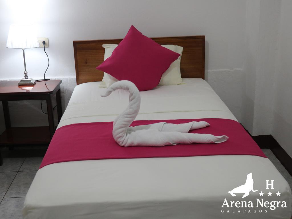 Hostal Arena Negra Puerto Ayora  Exteriér fotografie