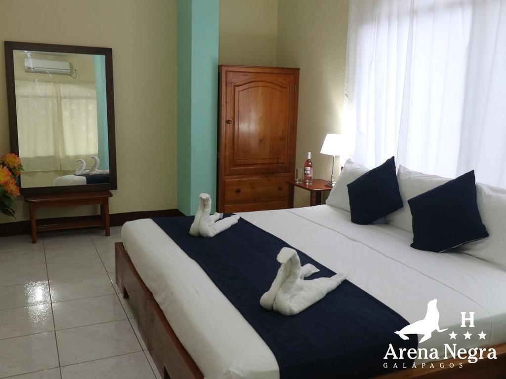 Hostal Arena Negra Puerto Ayora  Exteriér fotografie
