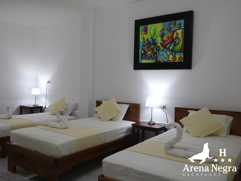 Hostal Arena Negra Puerto Ayora  Exteriér fotografie