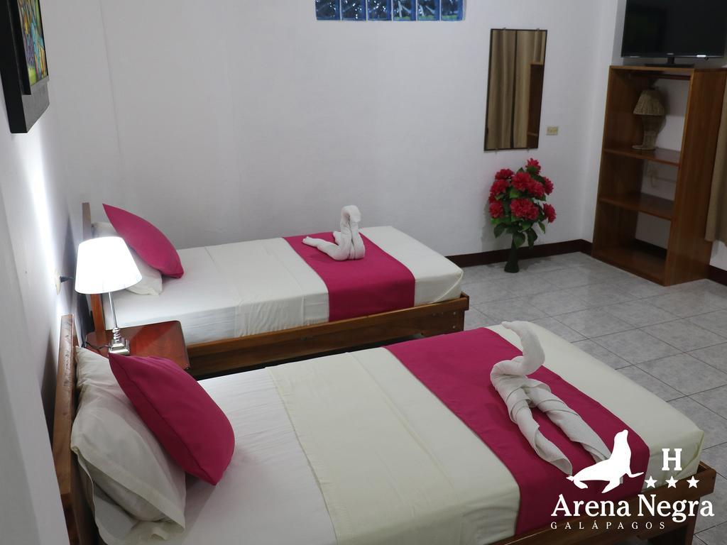 Hostal Arena Negra Puerto Ayora  Exteriér fotografie