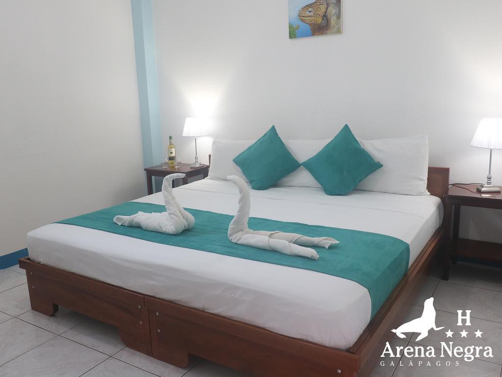 Hostal Arena Negra Puerto Ayora  Exteriér fotografie