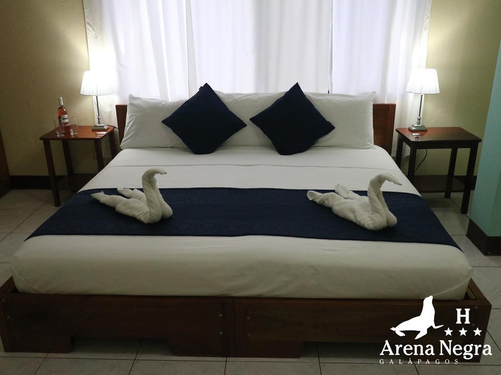 Hostal Arena Negra Puerto Ayora  Exteriér fotografie