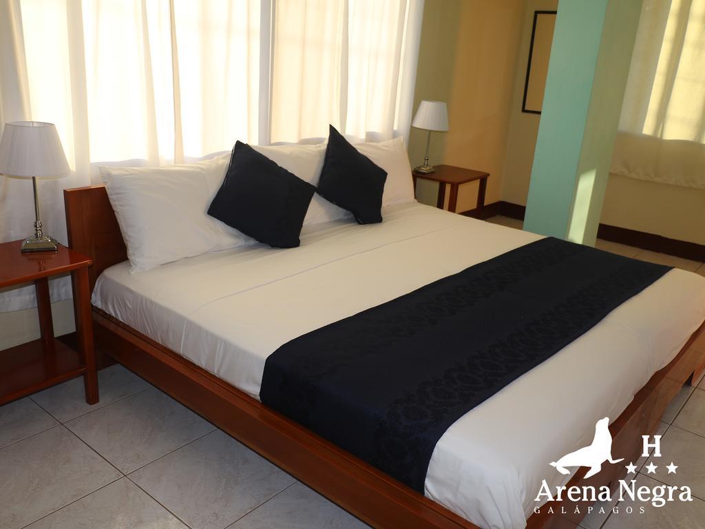 Hostal Arena Negra Puerto Ayora  Exteriér fotografie