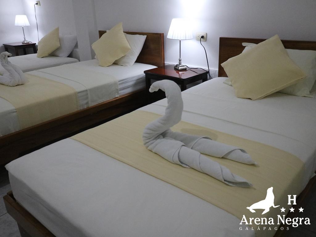 Hostal Arena Negra Puerto Ayora  Exteriér fotografie