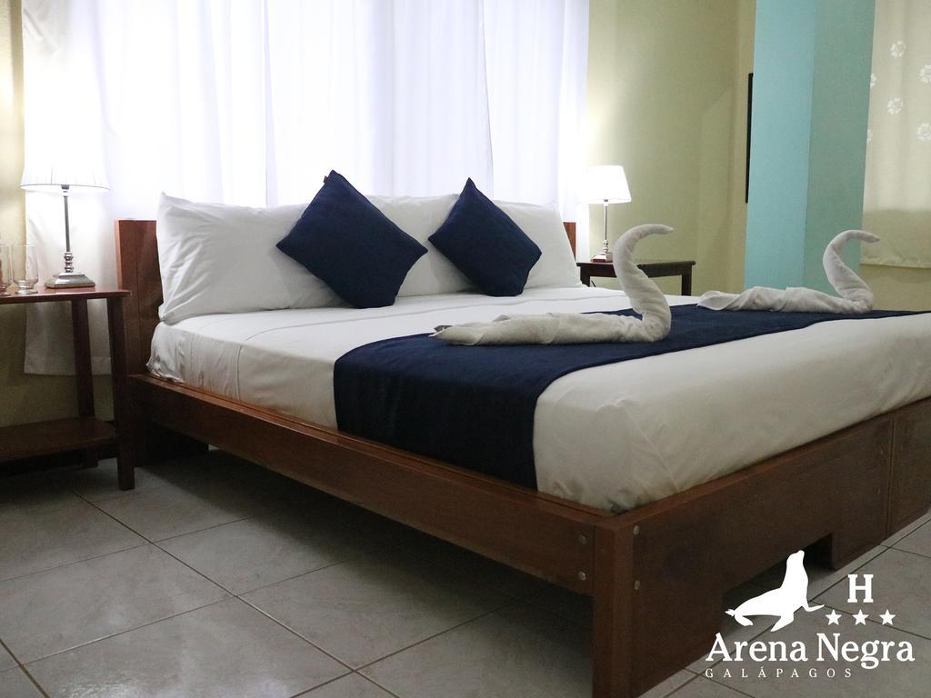 Hostal Arena Negra Puerto Ayora  Exteriér fotografie