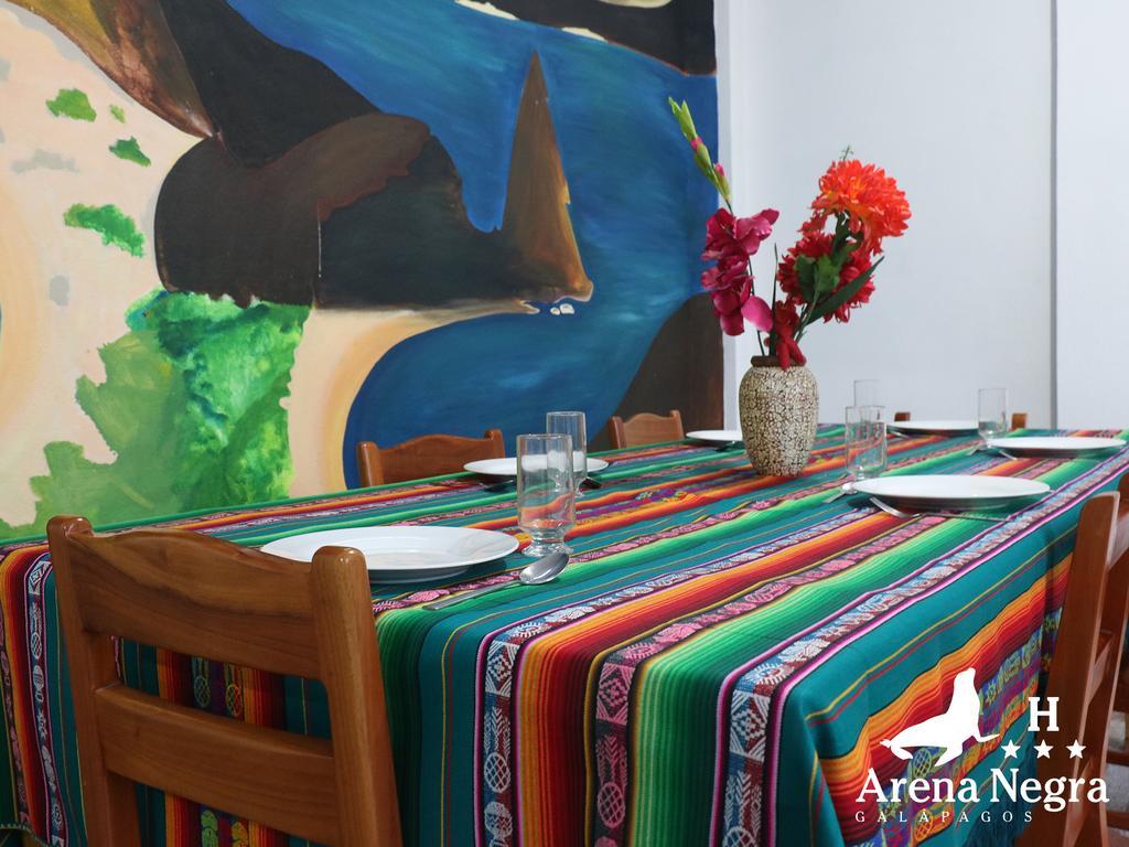 Hostal Arena Negra Puerto Ayora  Exteriér fotografie