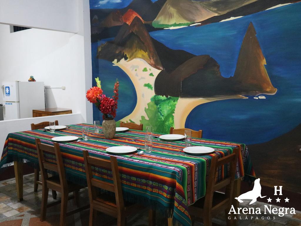 Hostal Arena Negra Puerto Ayora  Exteriér fotografie