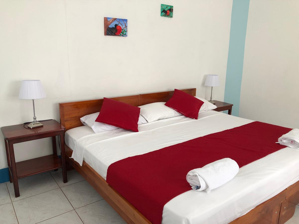 Hostal Arena Negra Puerto Ayora  Exteriér fotografie