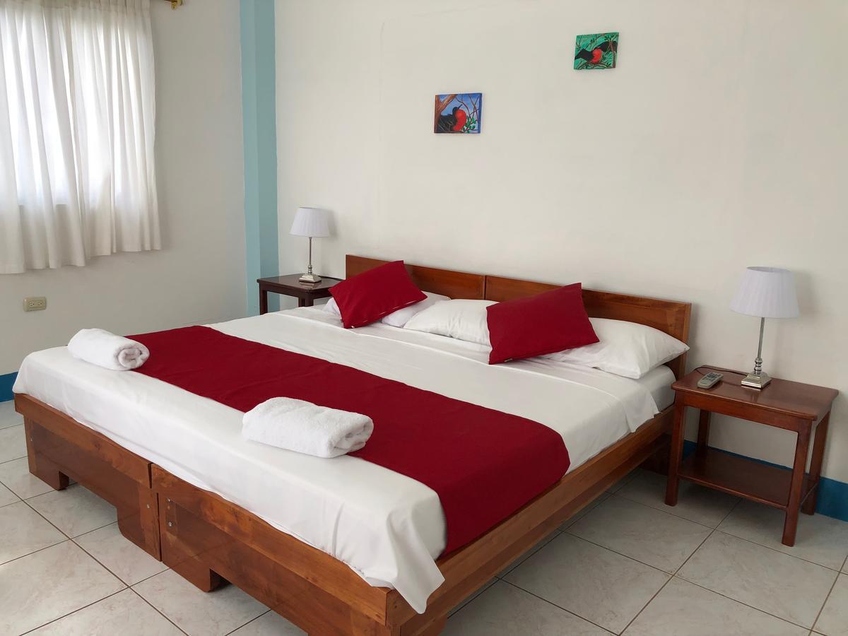 Hostal Arena Negra Puerto Ayora  Exteriér fotografie