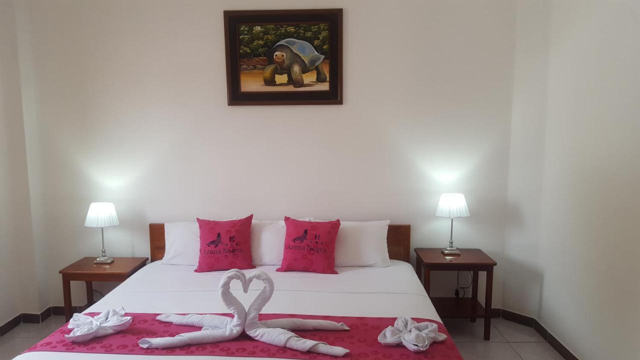 Hostal Arena Negra Puerto Ayora  Exteriér fotografie